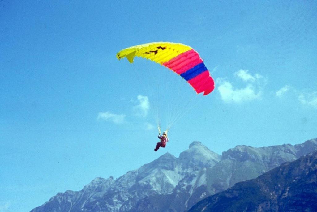 فلبمس أبارتهوتيل كروسباتشير المظهر الخارجي الصورة